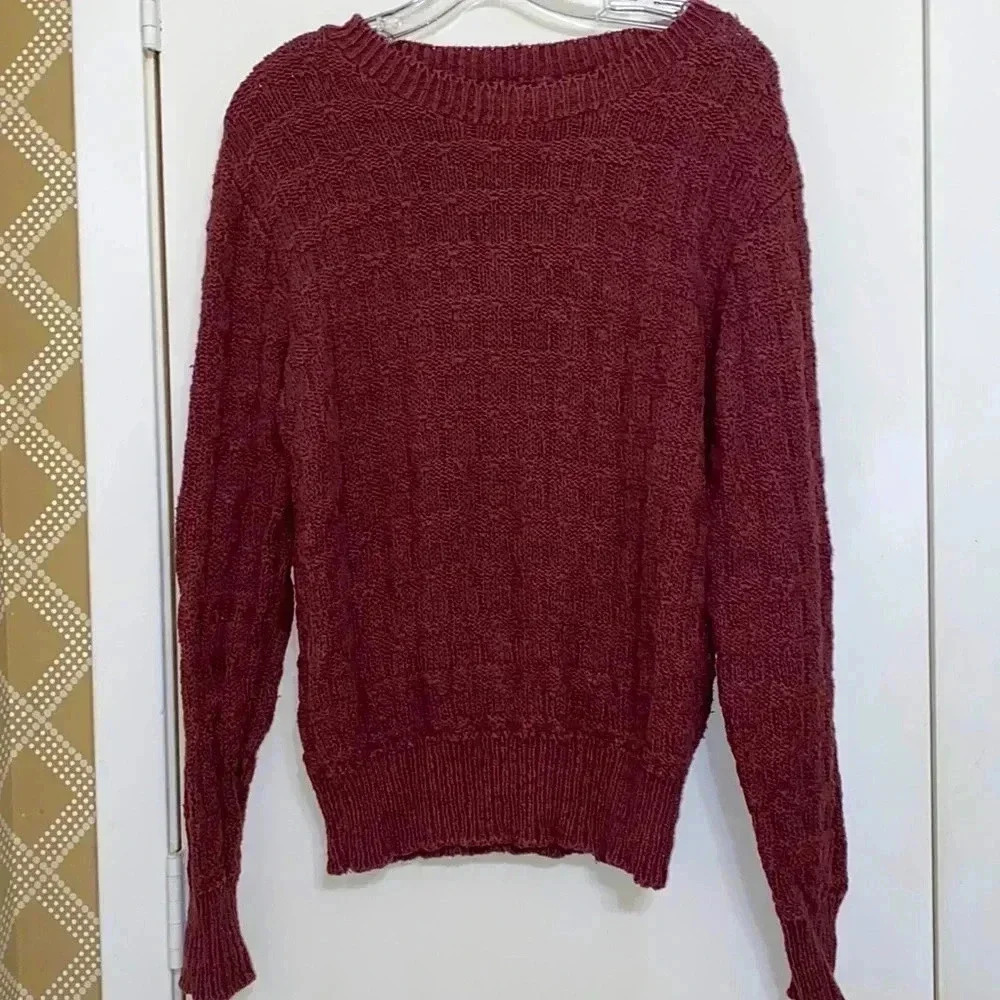 Knitted Brick-like Sweater